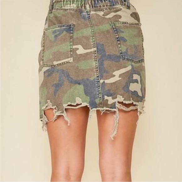NWT Toast Camouflage Paper Bag Denim Deconstructed Skirt Camo Size Small - Picture 2 of 8